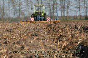 MBTrac Rübenlegen.JPG